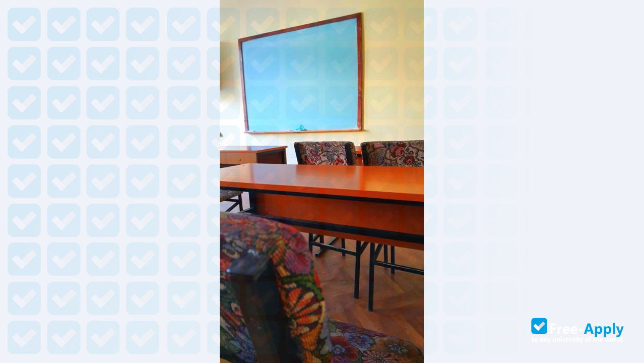 Photo de l’Imi-Nova International Management Institute #4