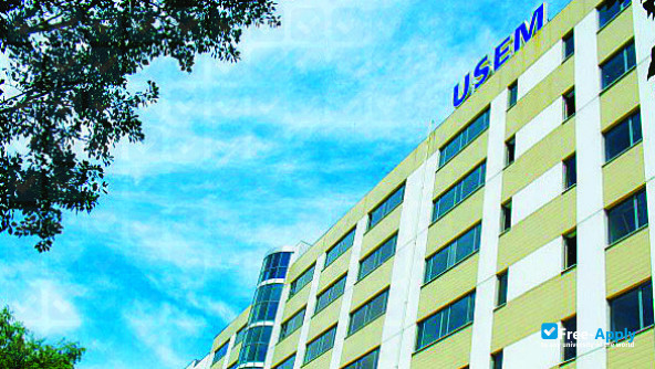 Foto de la Moldova University of European Studies #3