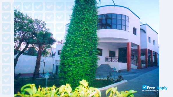 Photo de l’School of Technical and Management Sciences SUPTEM #8