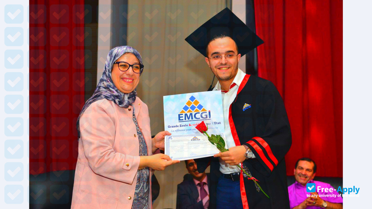 Photo de l’School of Business, Management and Computer Science (EMCGI) #9