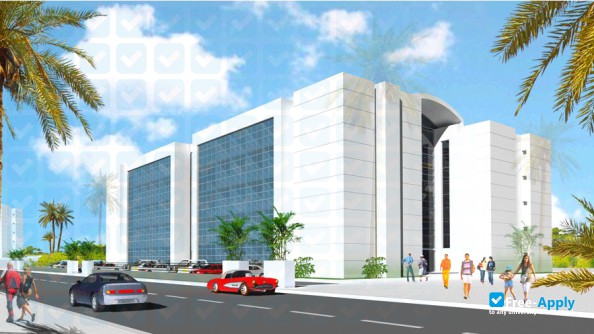 Foto de la International University of Rabat #4