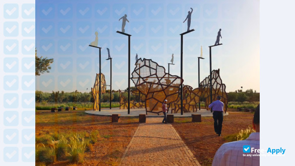 Mohammed VI University Polytechnic School of Industrial Management фотография №8