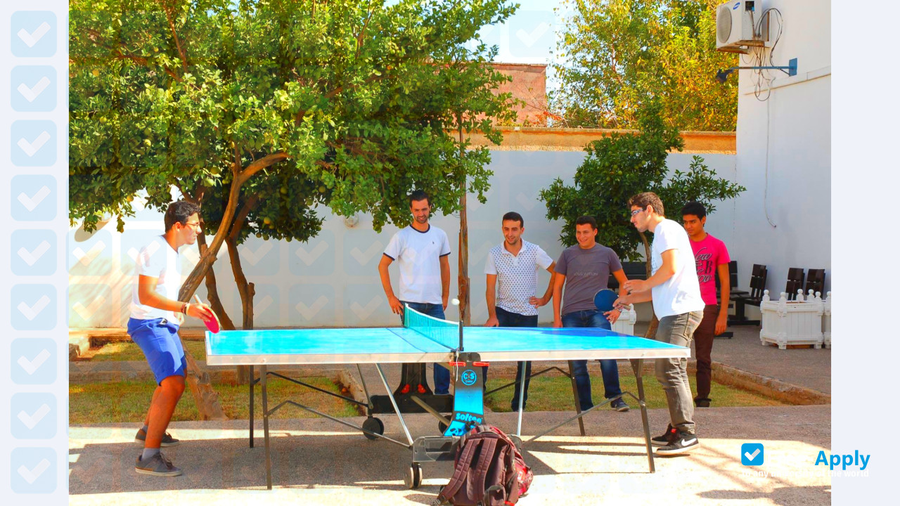 Foto de la Higher School of Applied Science Engineering ESISA #7