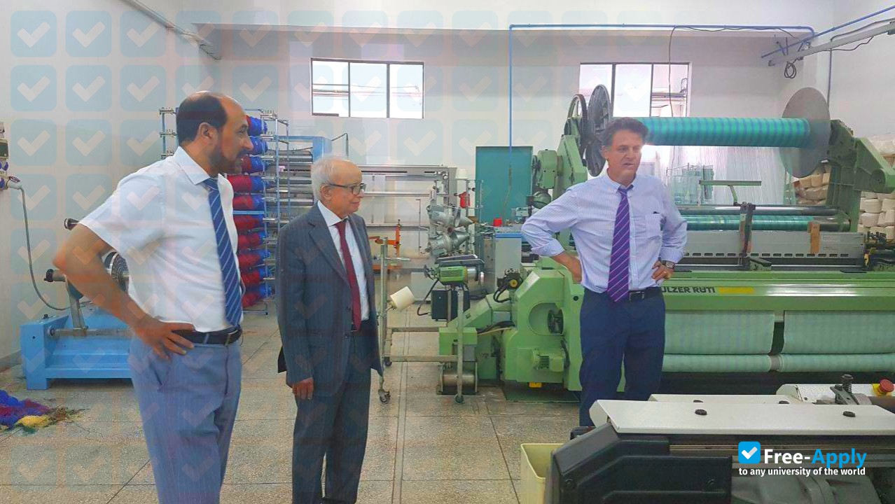 Higher School of Textile and Clothing Industries photo #9