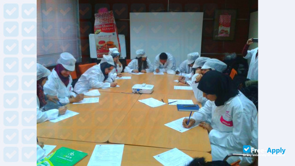 School of Advanced Studies in Biotechnology and Health photo #11