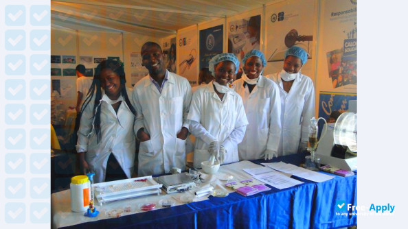 Foto de la Higher Institute of Science and Technology of Mozambique #6
