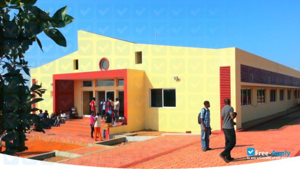 Foto de la Universidade São Tomás de Moçambique #7
