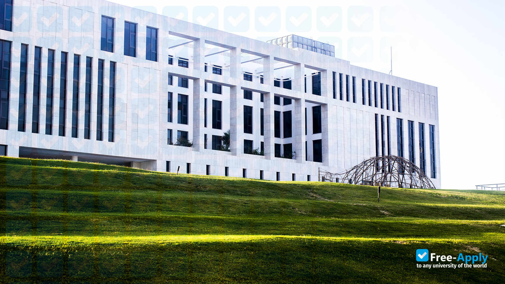 Photo de l’German University of Technology in Oman (GUtech) #8