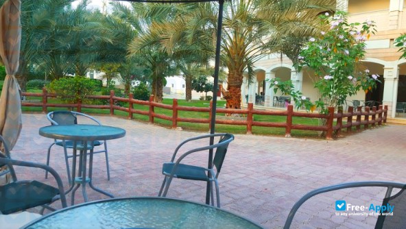 Muscat College photo
