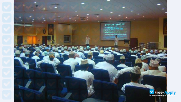 Foto de la Oman Medical College #1