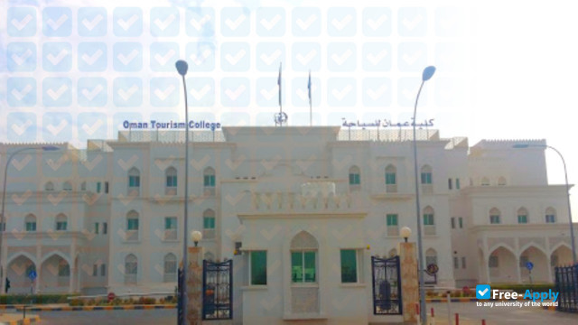 Foto de la Oman Tourism College #1