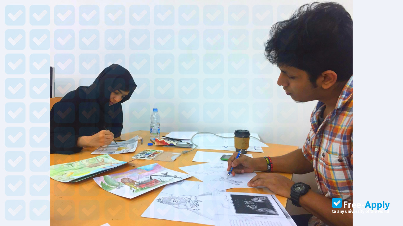 Photo de l’Scientific College of Design #3