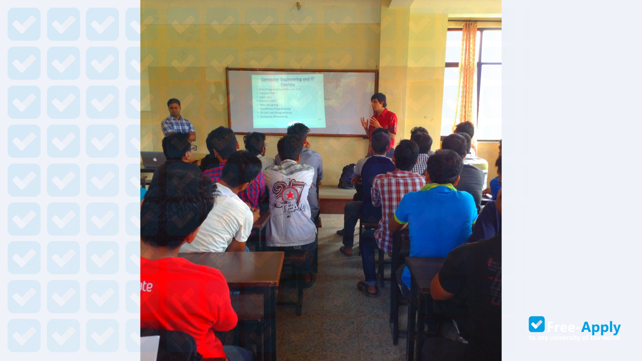 Photo de l’Kantipur Engineering College #9