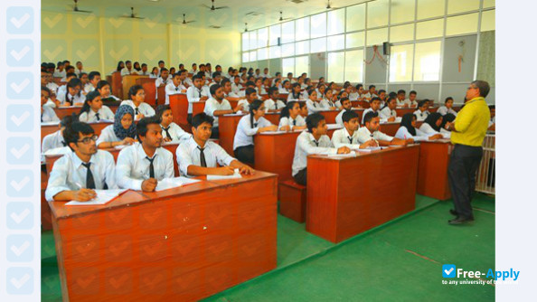 Nepal Medical College & Nepal Medical College Teaching Hospital фотография №7