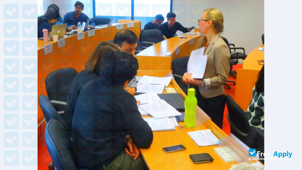 Foto de la Center for Maritime Economics and Logistics #6