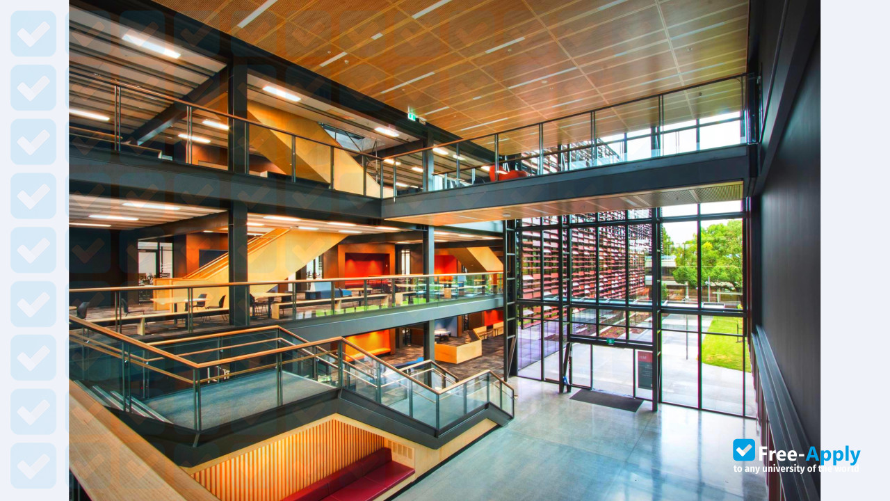 Фотография Auckland University of Technology
