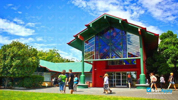 Eastern Institute of Technology photo #29