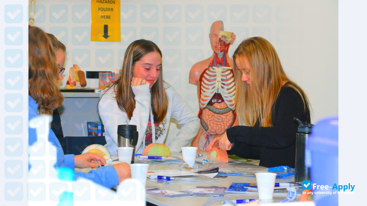 Eastern Institute of Technology photo #5
