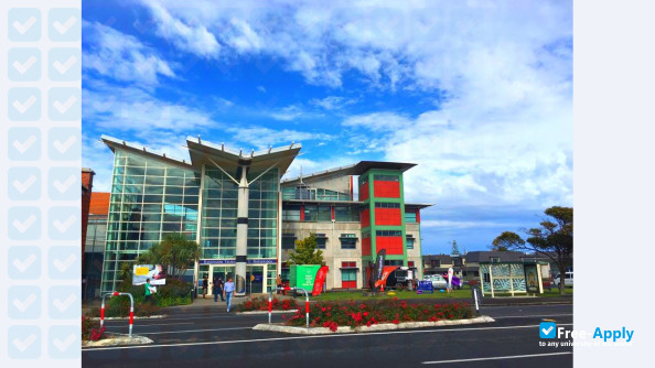 Photo de l’Universal College of Learning #6