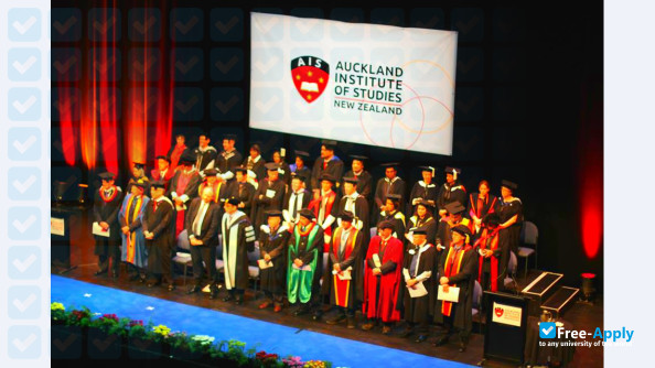 Foto de la Auckland Institute of Studies #6