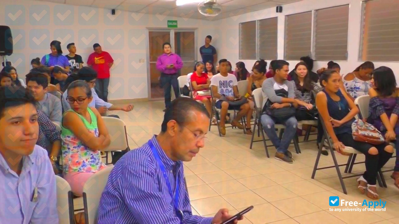 Foto de la University Del Valle #3