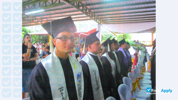 Foto de la Martin Luther King Evangelical University #5