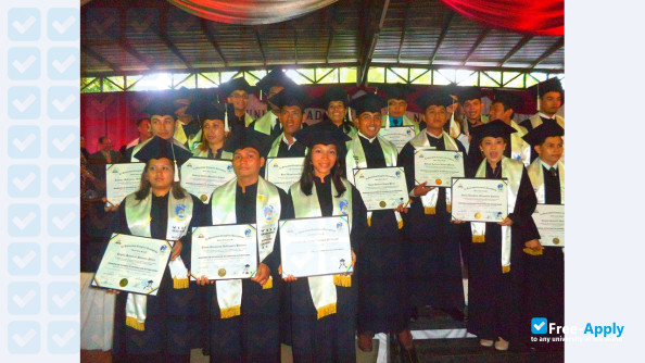 Foto de la Martin Luther King Evangelical University #8
