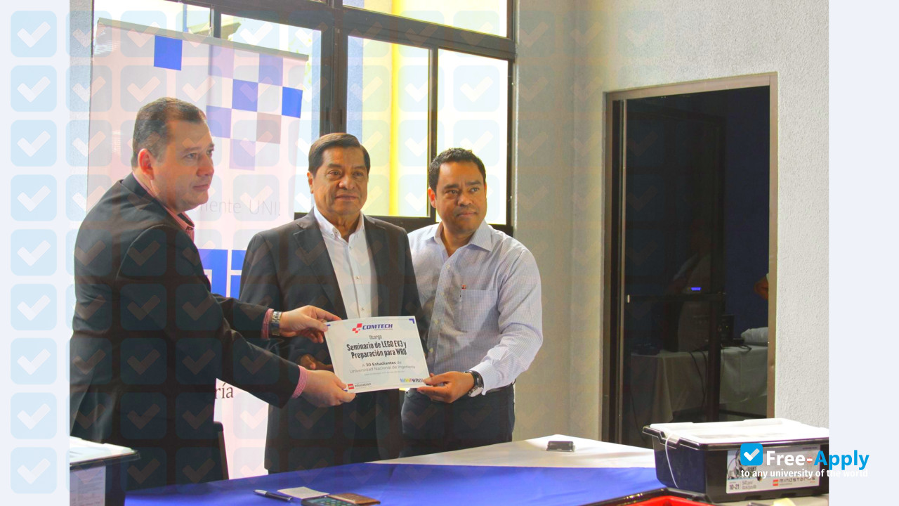 Foto de la National University of Engineering #5