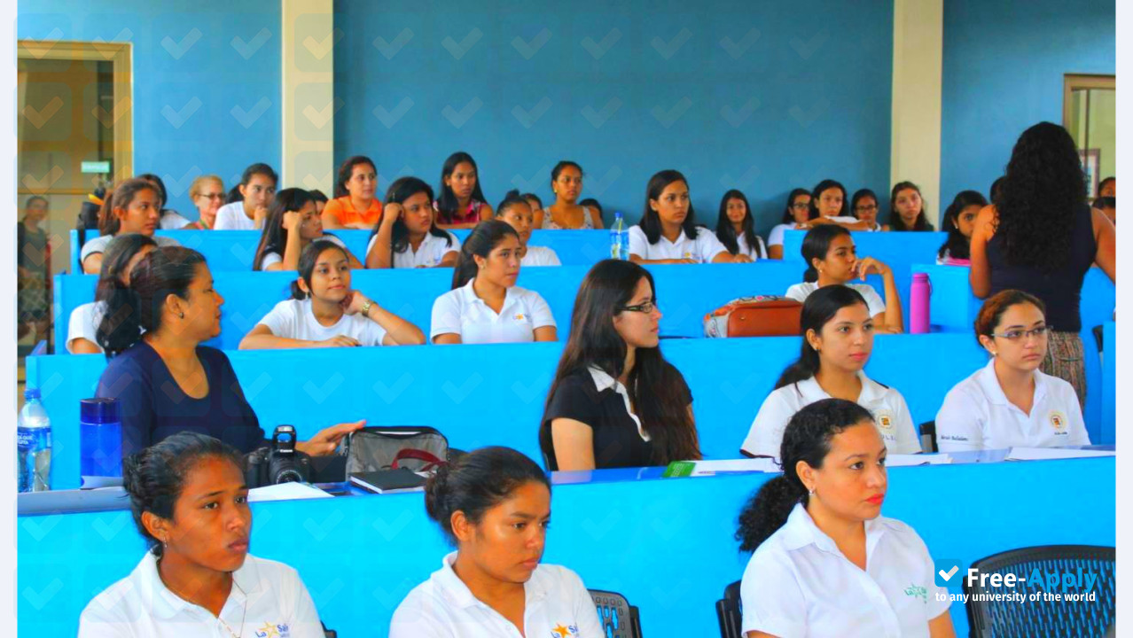 University of La Salle photo #8