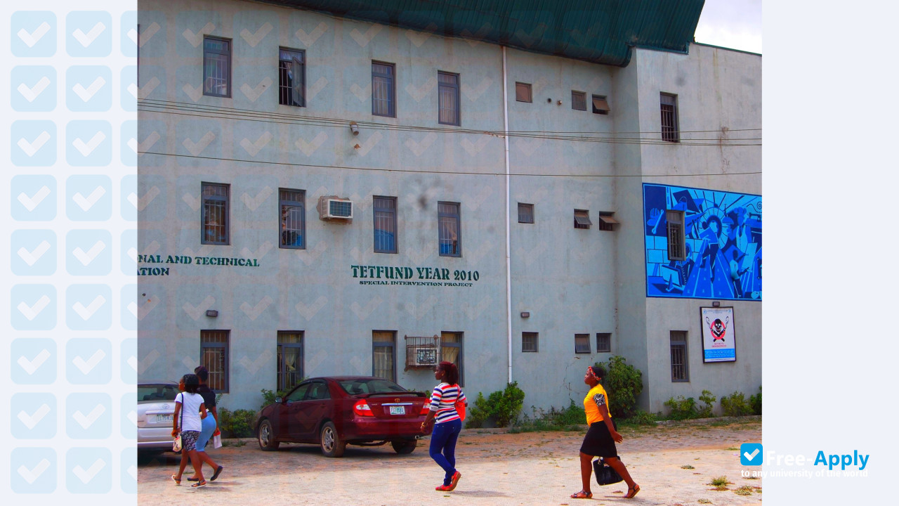 Photo de l’Adeniran Ogunsanya College of Education #2