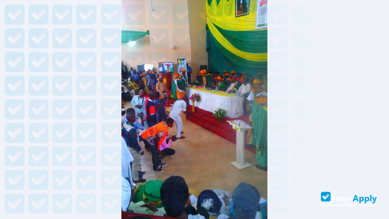 Crescent University photo #5