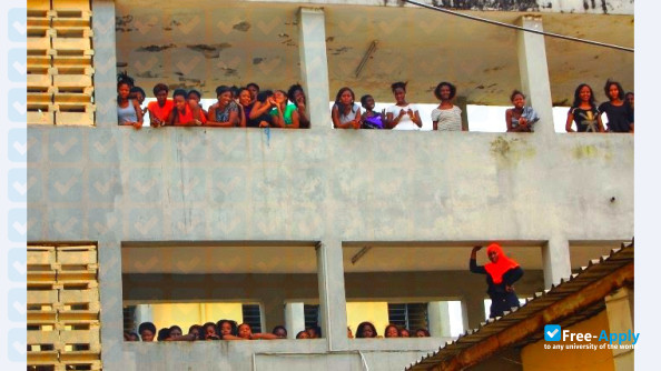 Foto de la Federal College of Education Akoka #2