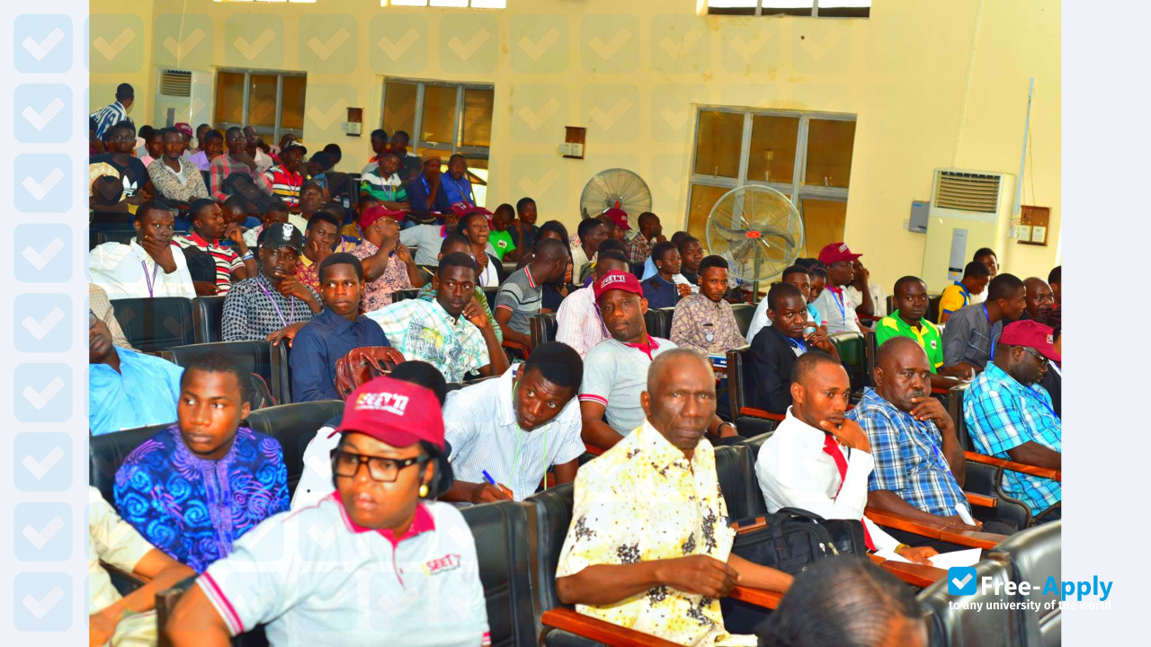 Foto de la Federal University of Technology Akure #6