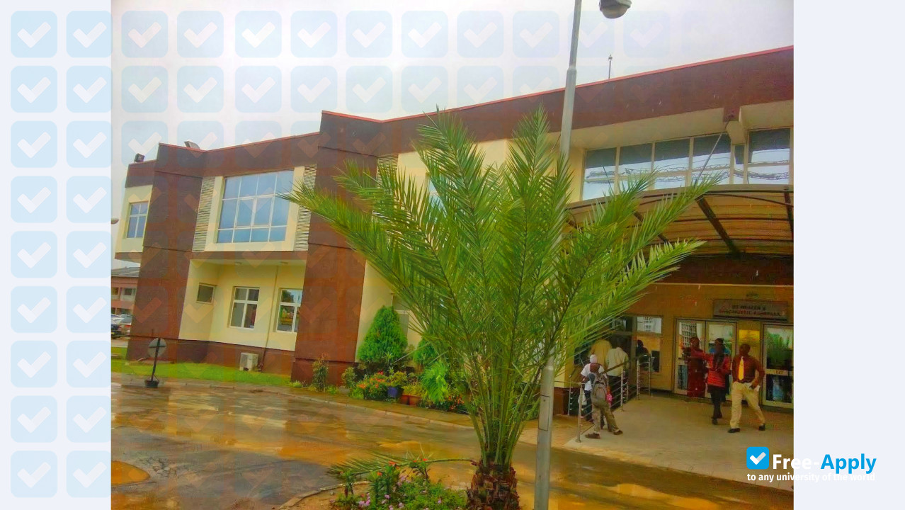 Foto de la Lagos State University