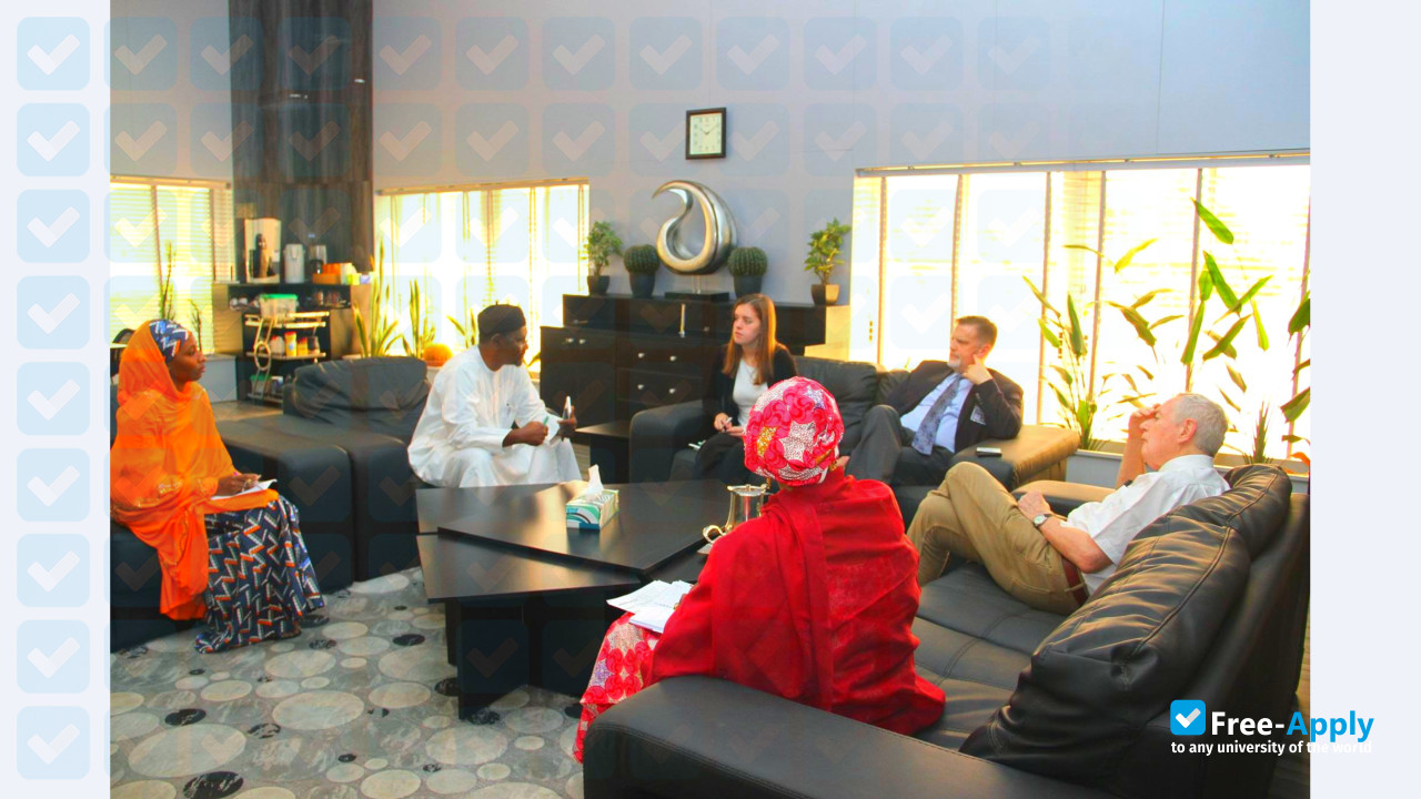 Photo de l’Baze University Kuchigoro #4