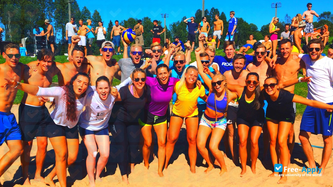 Foto de la Norwegian University for Sport and Physical Education #2