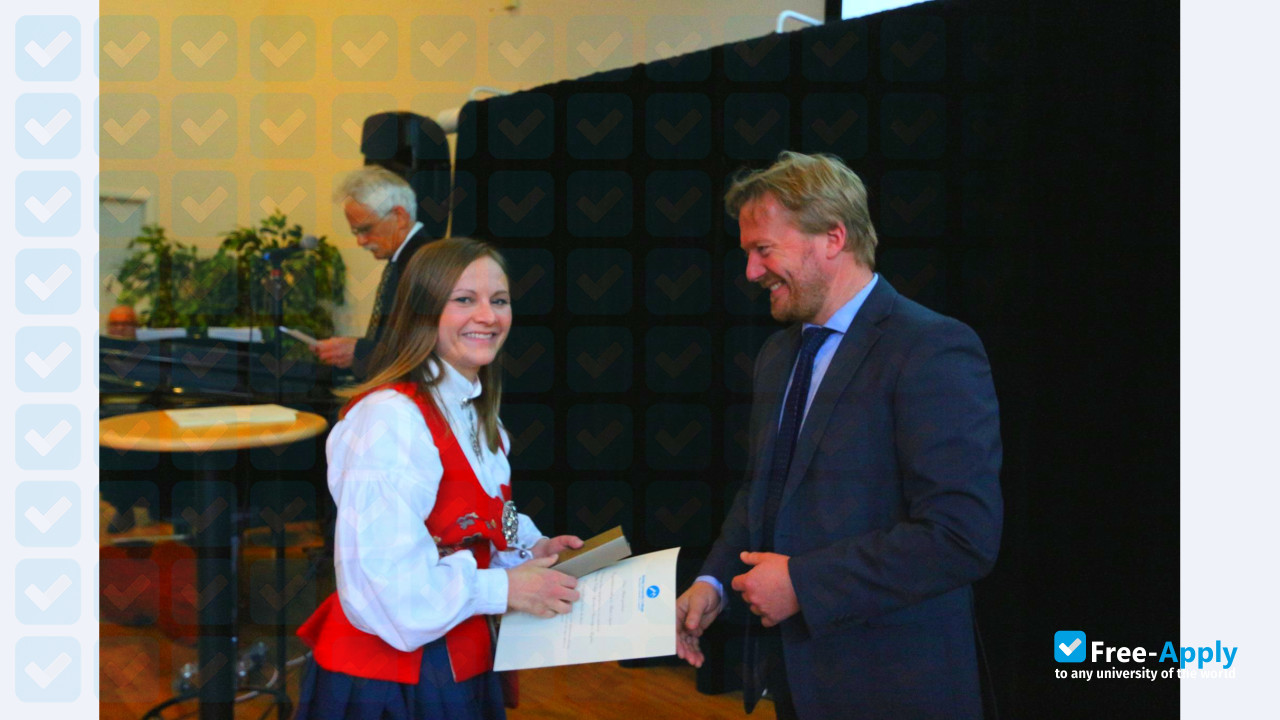 Molde University College photo #10