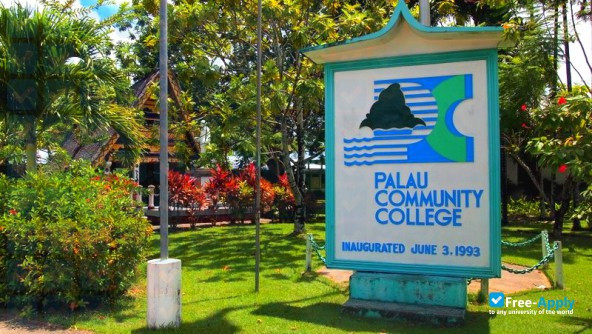 Photo de l’Palau Community College #2