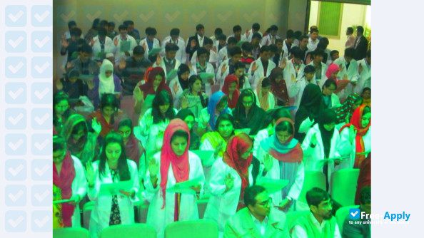 Photo de l’Akhtar Saeed Medical and Dental College #7