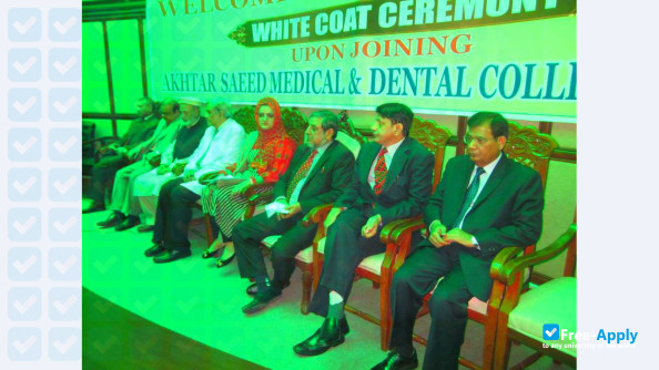 Foto de la Akhtar Saeed Medical and Dental College #12
