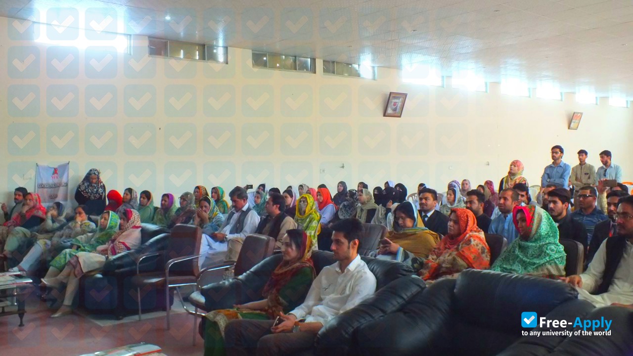 Foto de la Alhamd Islamic University #11