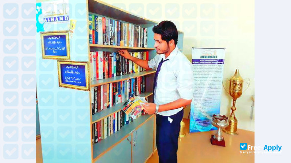 Foto de la Alhamd Islamic University #9