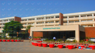 Allama Iqbal Medical College thumbnail #5