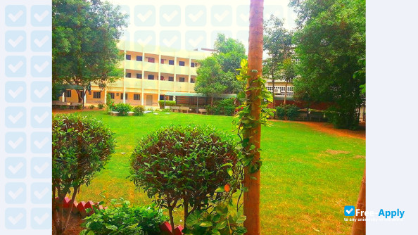 Dawood University of Engineering and Technology photo #3