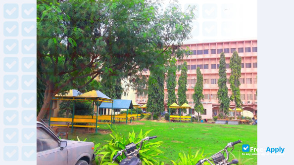 Dawood University of Engineering and Technology photo #2