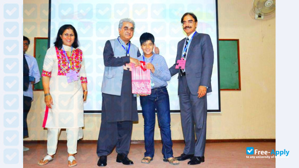Photo de l’Dow University of Health Sciences Karachi #4