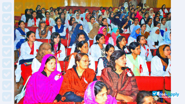 Fatima Jinnah Medical University photo