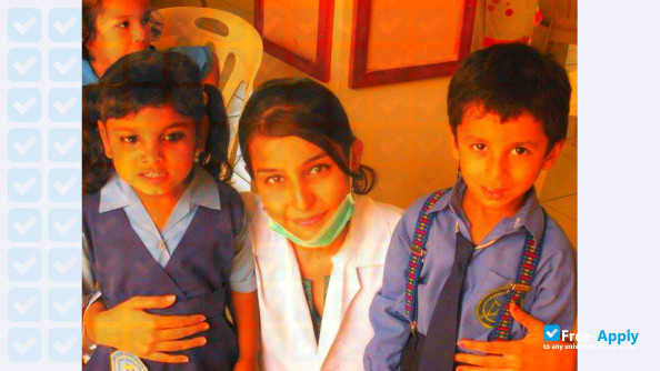 Fatima Jinnah Dental College photo #8