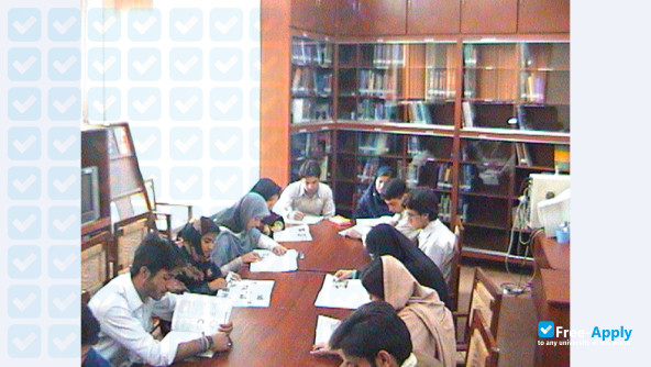 King Edward Medical University photo #5