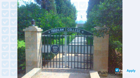 Foto de la Frontier Law College #4